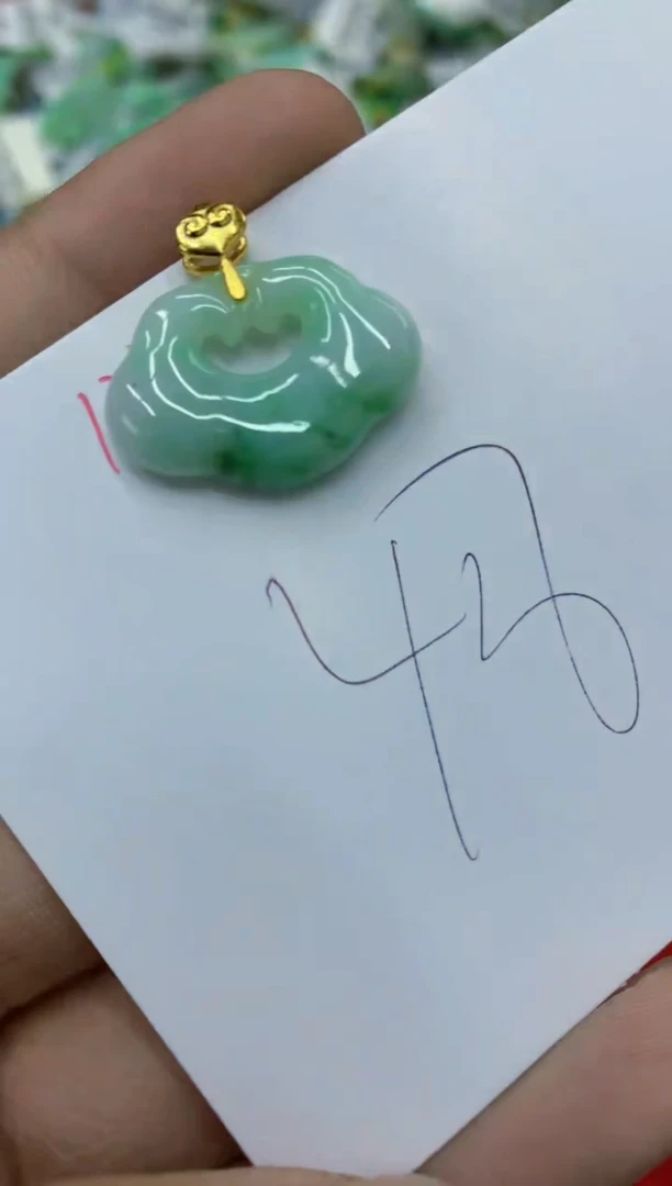 翡翠未镶嵌颈饰1111111111