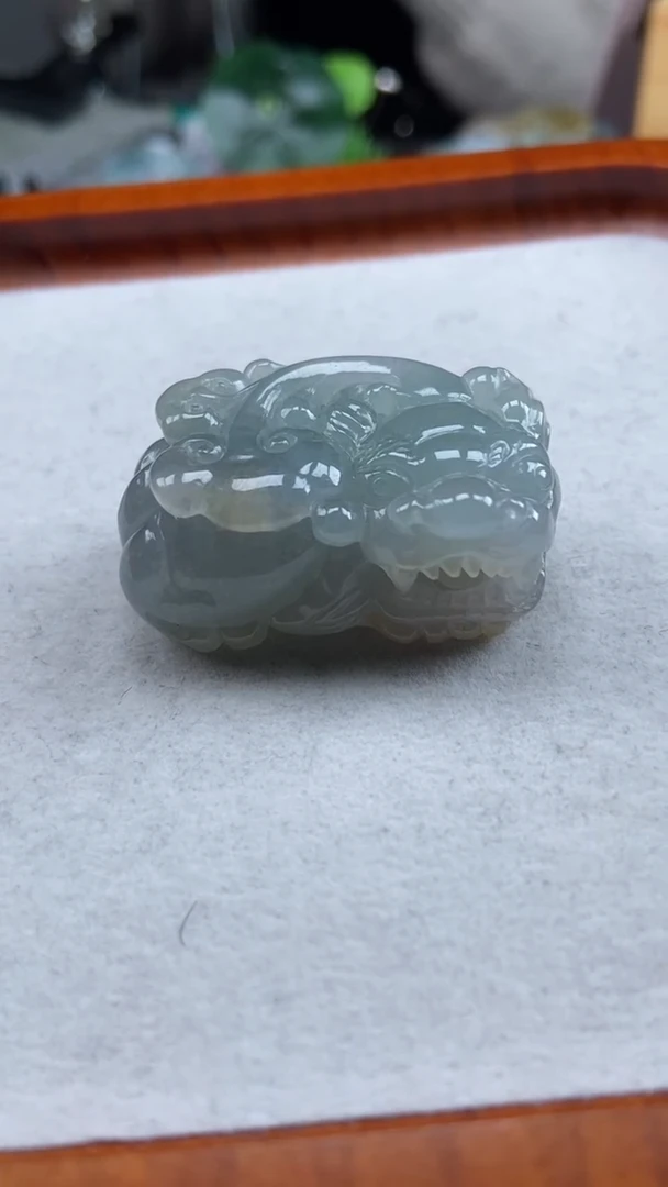 颈饰未镶嵌翡翠多人口含珠貔貅