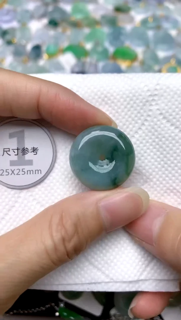 颈饰未镶嵌翡翠天然A货翡翠