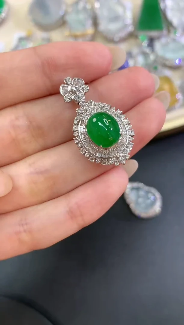 【闪购商品】翡翠吊坠(不含链)18K金镶嵌A374|16800