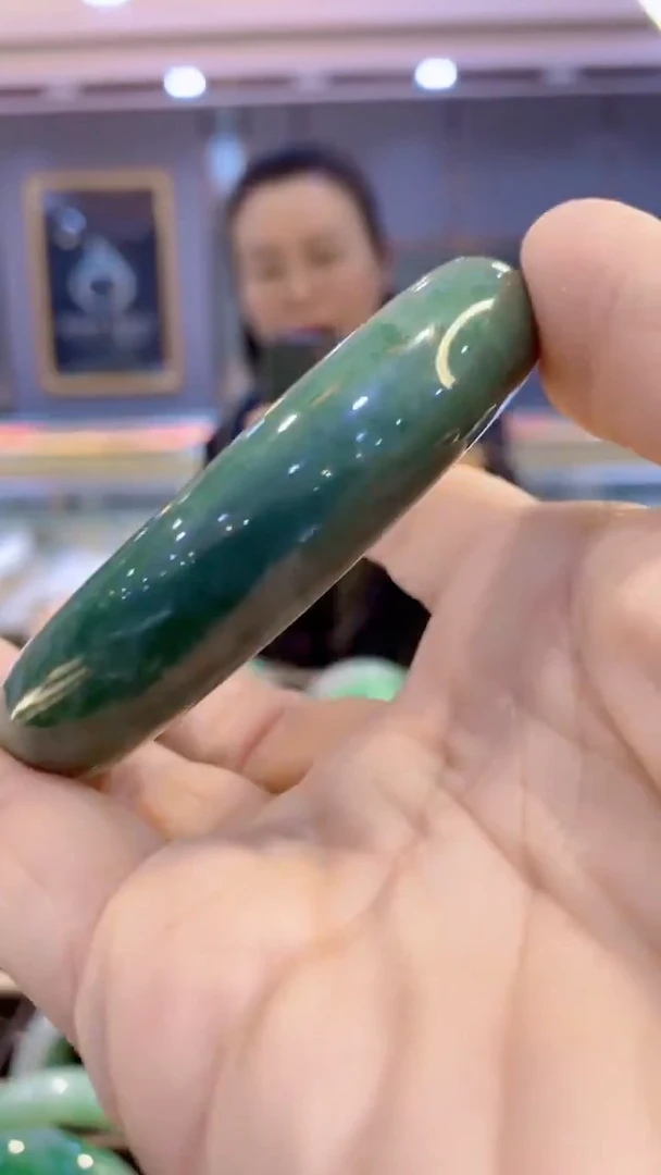 未镶嵌手镯翡翠翡翠手镯