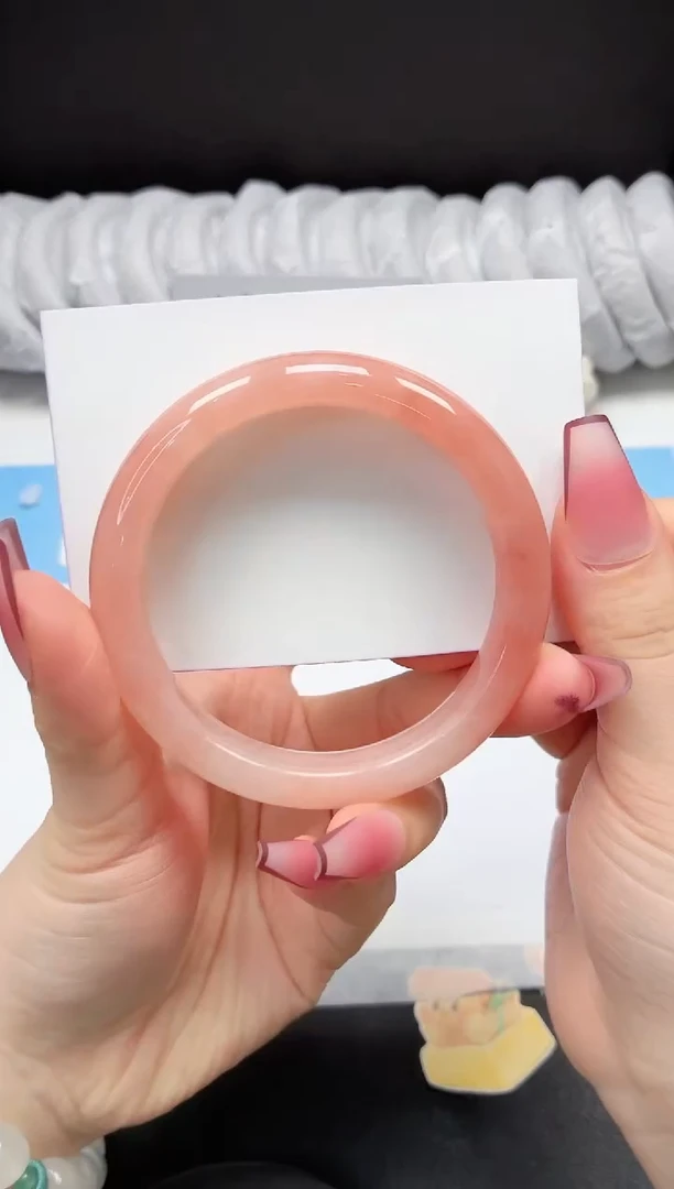 未镶嵌手镯石英质玉131/桃花58.3