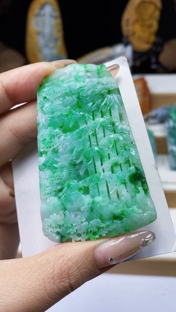 颈饰未镶嵌翡翠翡翠A货