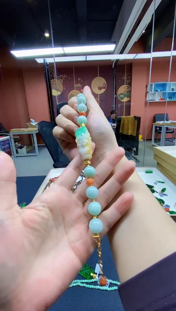 颈饰未镶嵌翡翠翡翠手牌