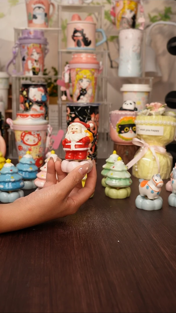 陶景德镇手绘的杯子