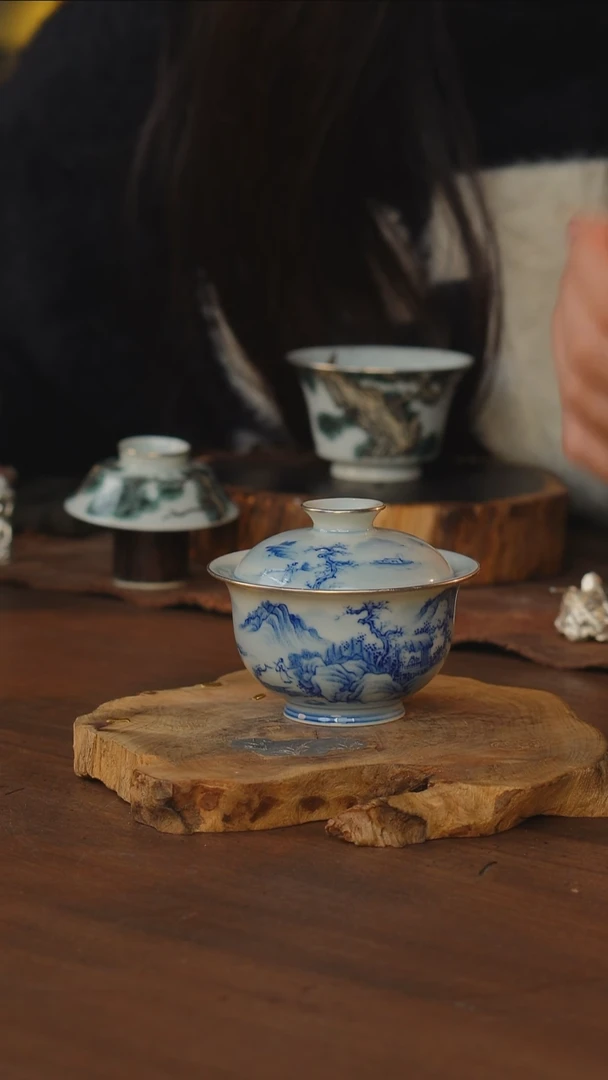 包银青花山水盖碗