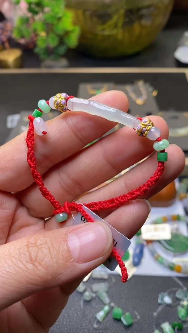 颈饰未镶嵌翡翠38018