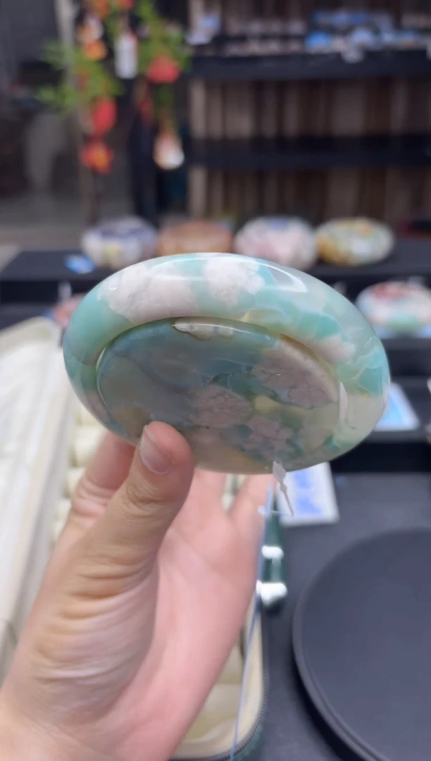 【闪购商品】石英质玉手镯未镶嵌878（64圈赠送镯心）