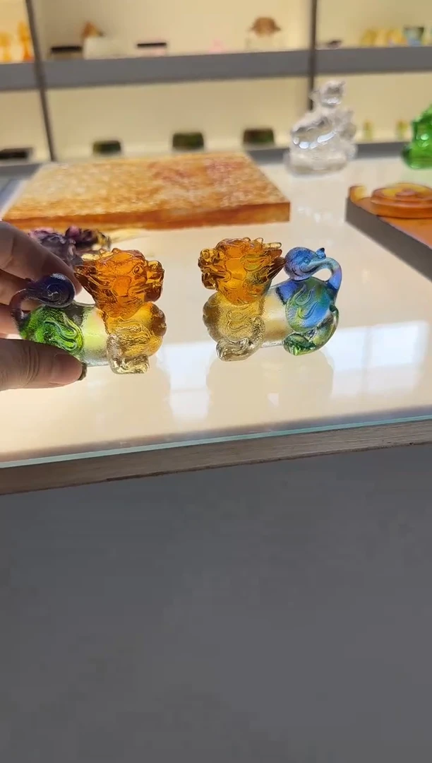 手工艺品琉璃小麒麟一对