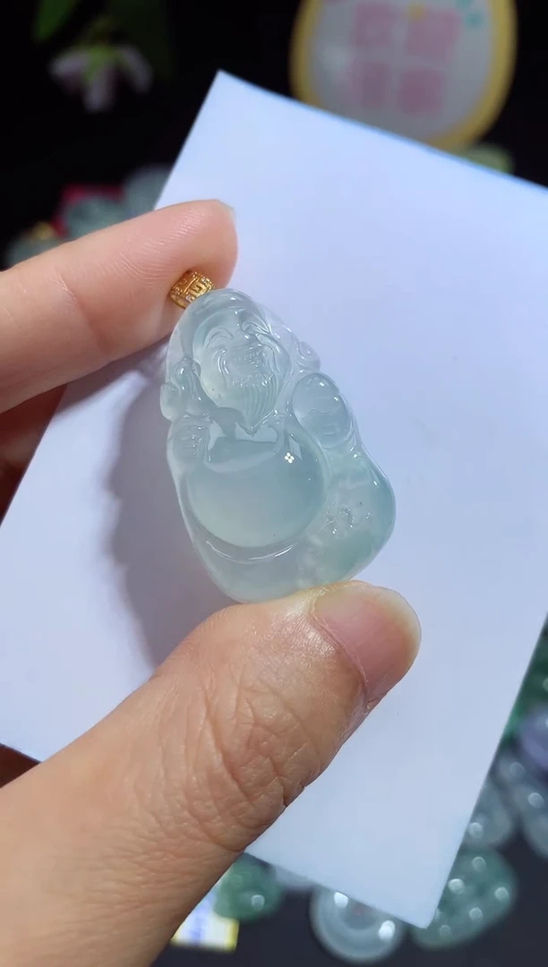 翡翠未镶嵌颈饰财神