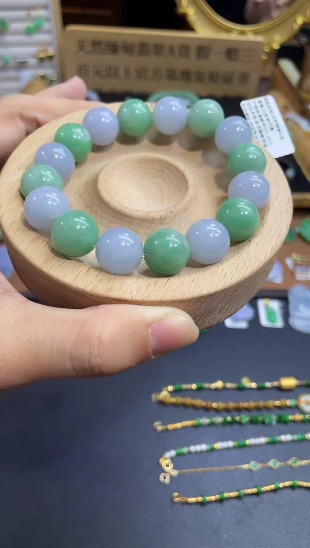 颈饰未镶嵌翡翠手串