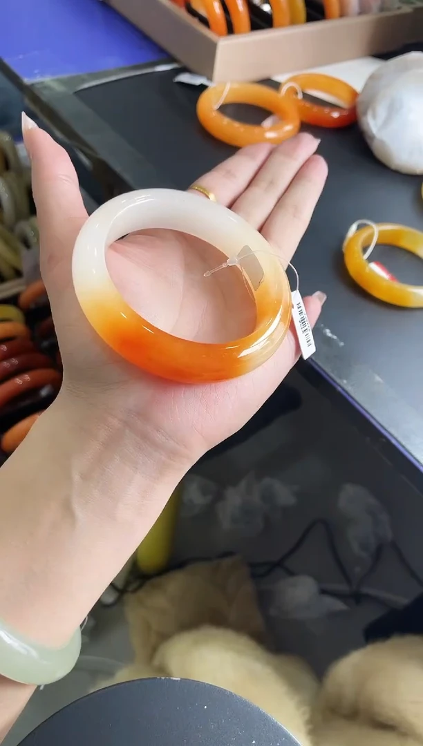 未镶嵌手镯石英质玉j195-HHB58+