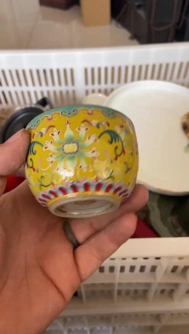 无运费险有瑕疵的摄影的产品有使用过的痕迹有点脏介意勿拍