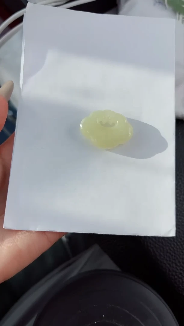 【闪购商品】石英质玉吊坠(不含链)未镶嵌555微色差T