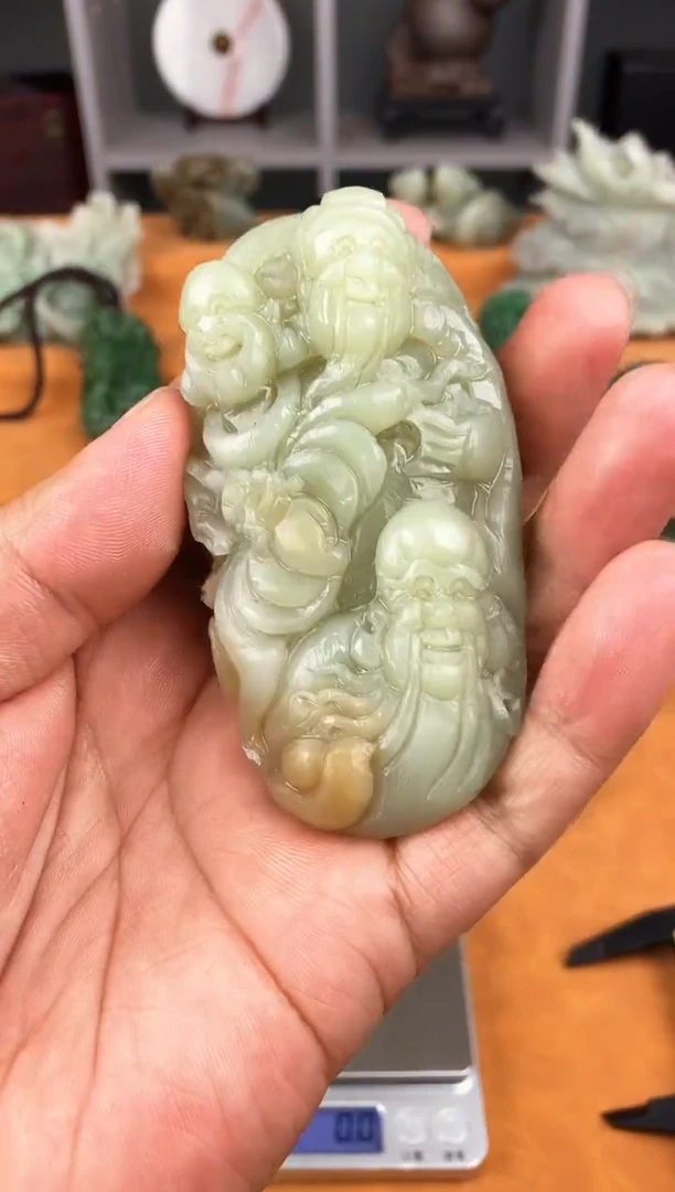 颈饰未镶嵌和田玉1