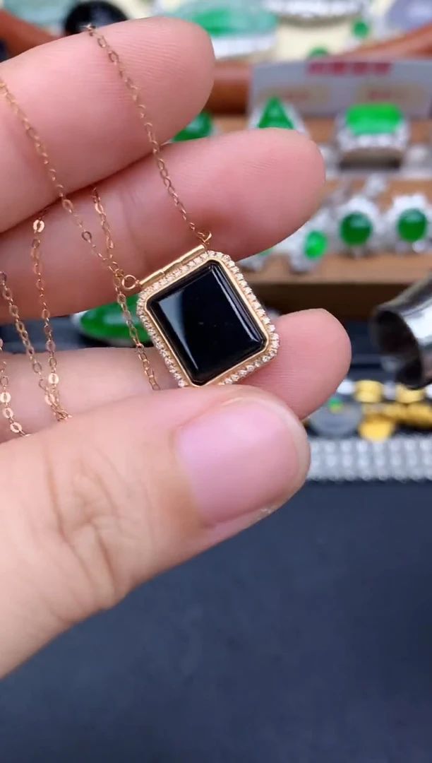 颈饰18K金镶嵌翡翠444-中国好珍宝