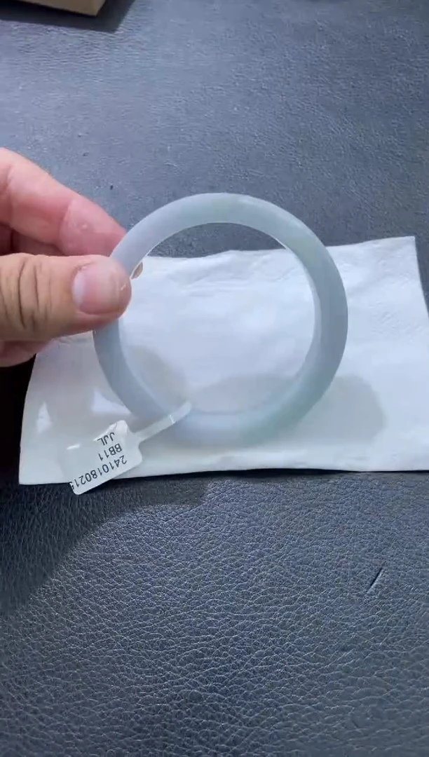 未镶嵌手镯定制翡翠晴**天ddj