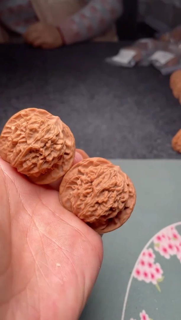 把件文玩核桃a6  盘龙纹   42尺