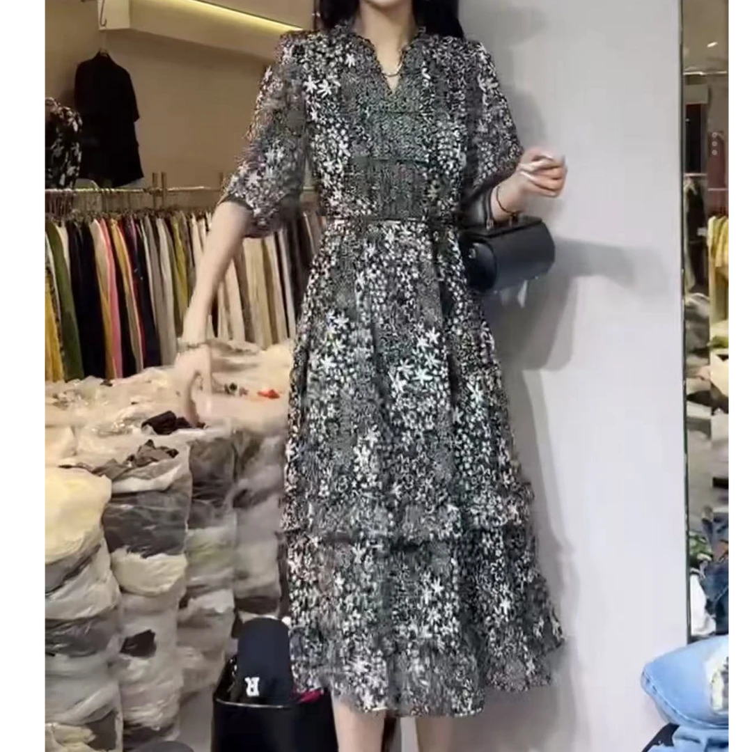 【锦衣服饰】BLSS 5178法式盘扣V领碎花连衣裙