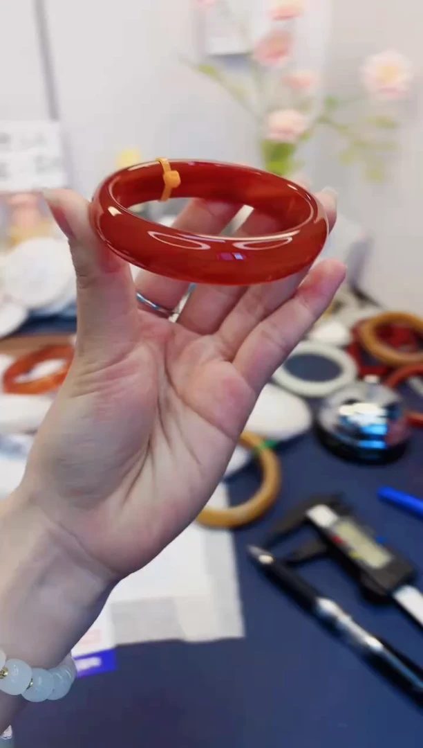 【闪购商品】石英质玉手镯未镶嵌457-玛瑙-圈口59