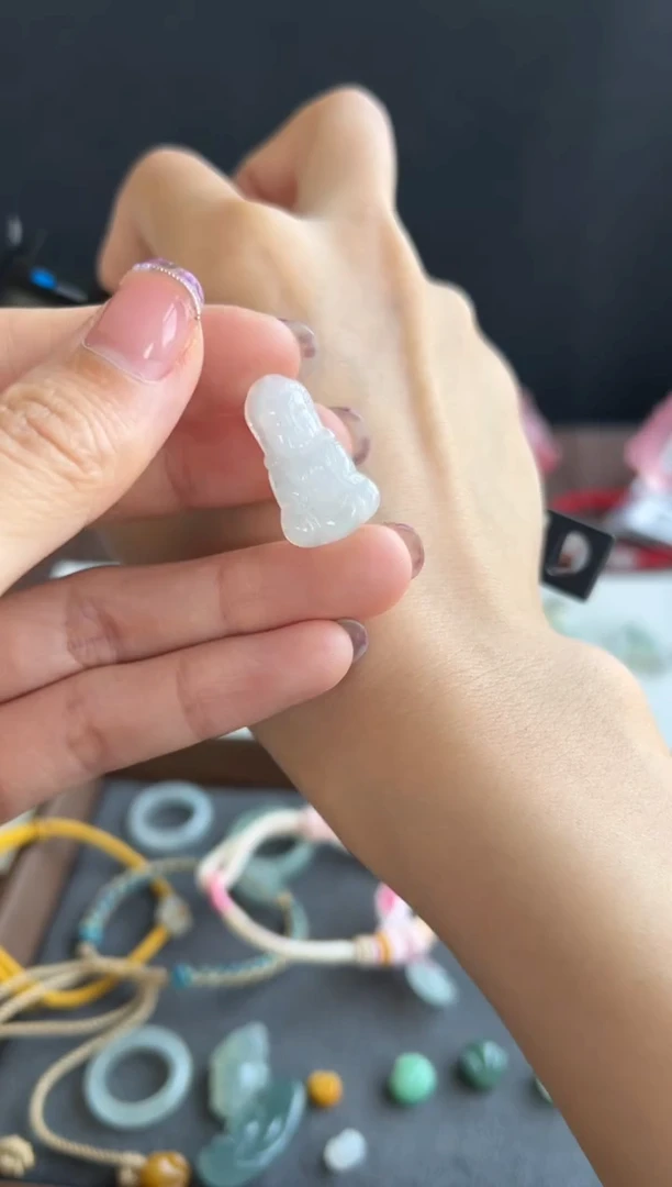 吊坠(不含链)未镶嵌翡翠226买断