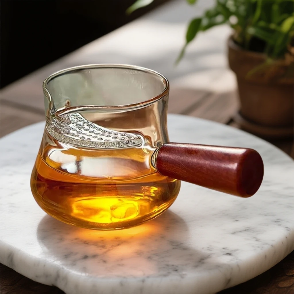 高档木把公道杯耐热茶海玻璃月牙过滤一体分茶器家用功夫茶具