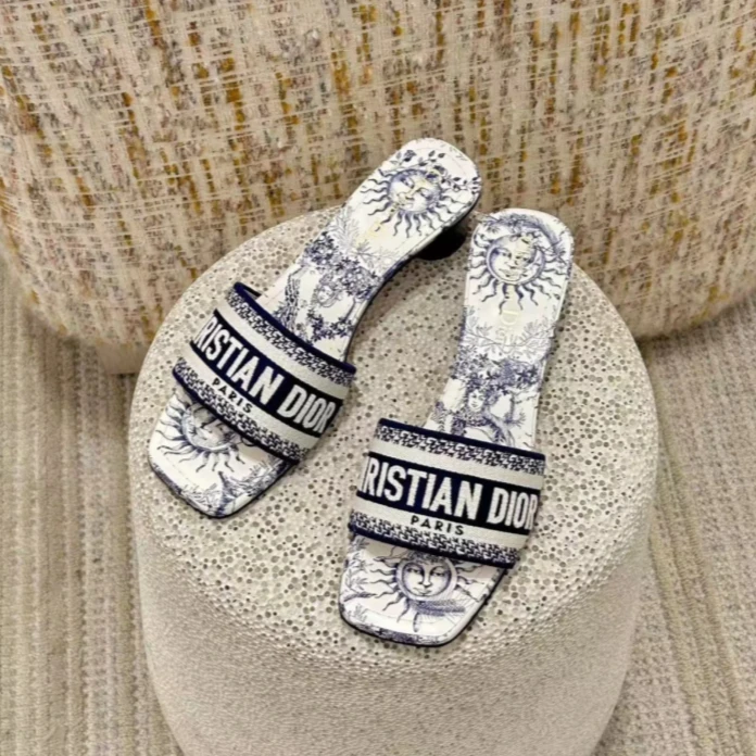 未使用 DIOR/迪奥 积分-100汤/P215969709/蓝色 帆布刺绣 拖鞋