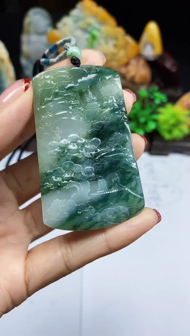 【闪购商品】翡翠颈饰未镶嵌翡翠A货