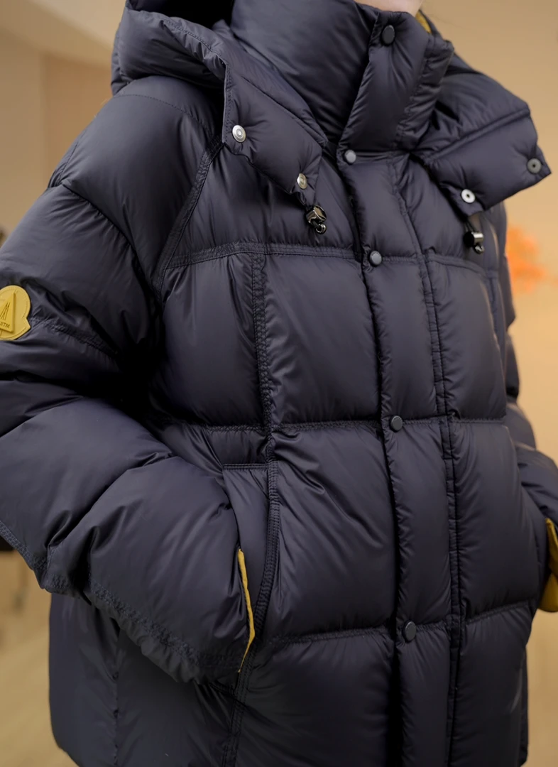 2025年新款白鸭绒羽绒服外套女款冬时尚Y130--可可