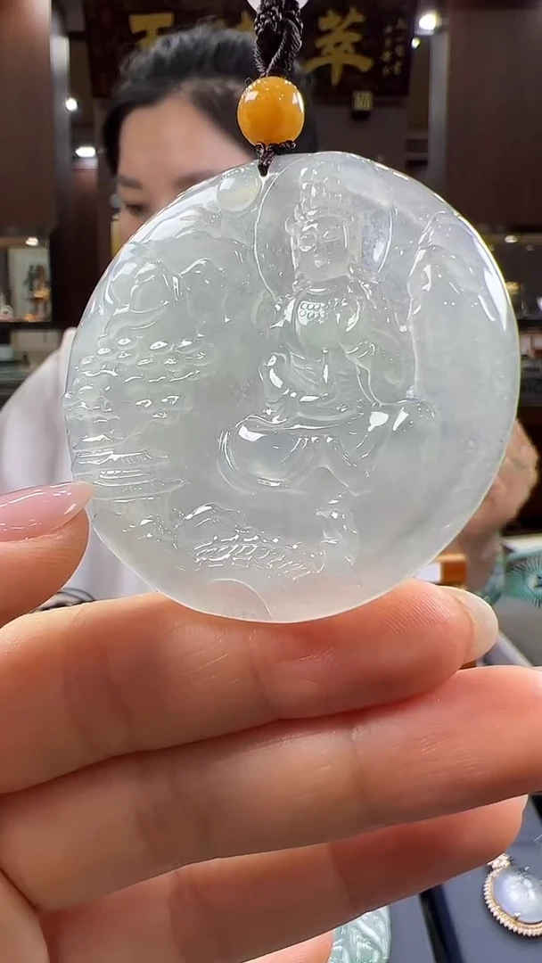 翡翠挂件未镶嵌山水观音