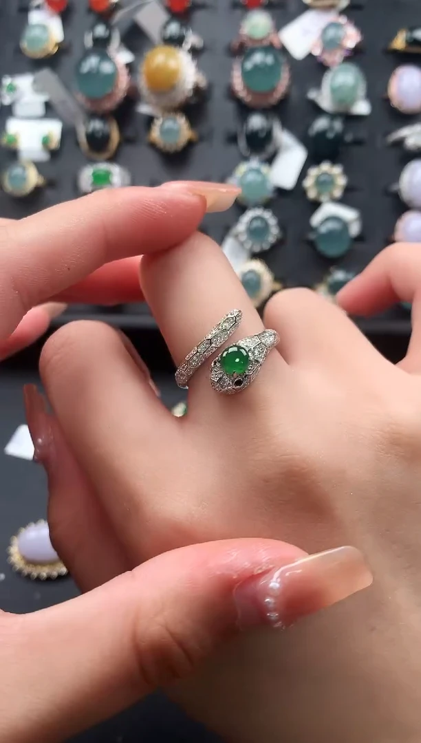 【闪购商品】翡翠戒指银S925镶嵌51241