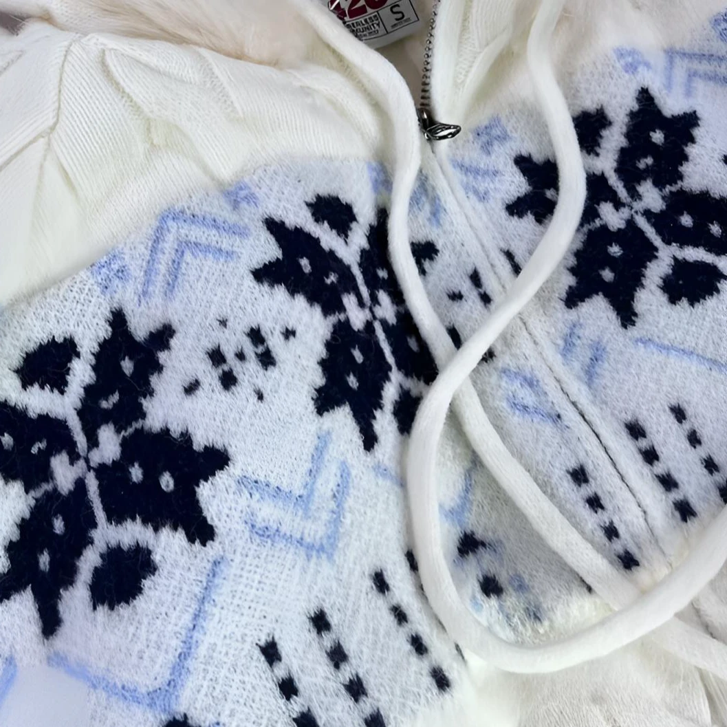 潮牌秋冬新款情侣高级慵懒连帽毛领雪花毛衣