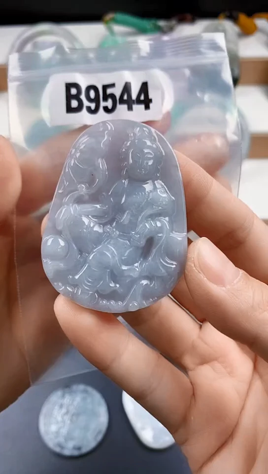 颈饰未镶嵌翡翠天然翡翠吊坠挂件