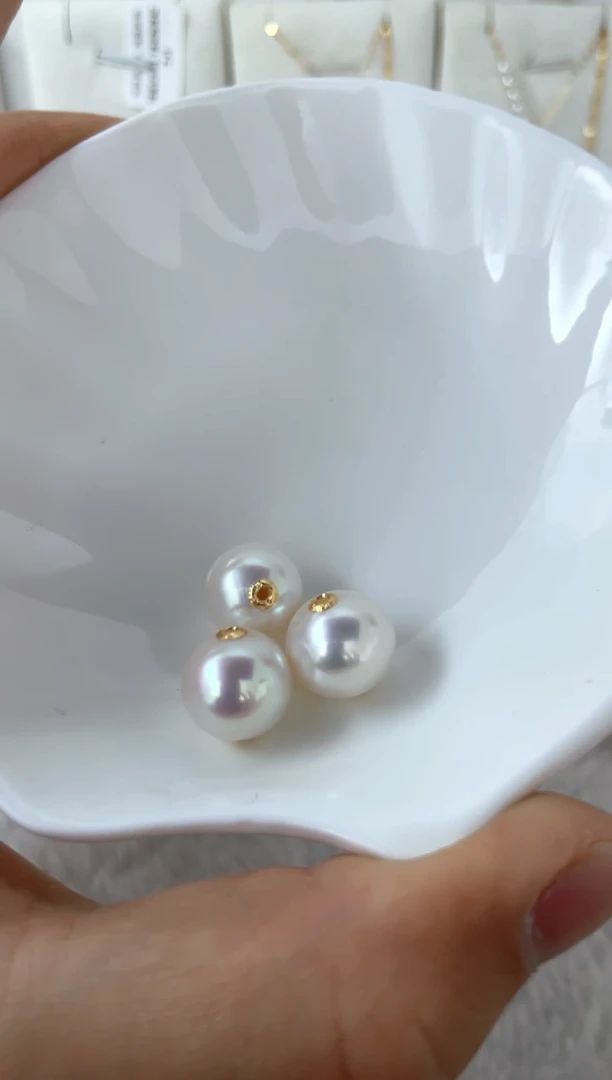 【闪购商品】淡水珍珠颈饰18K金镶嵌发其一