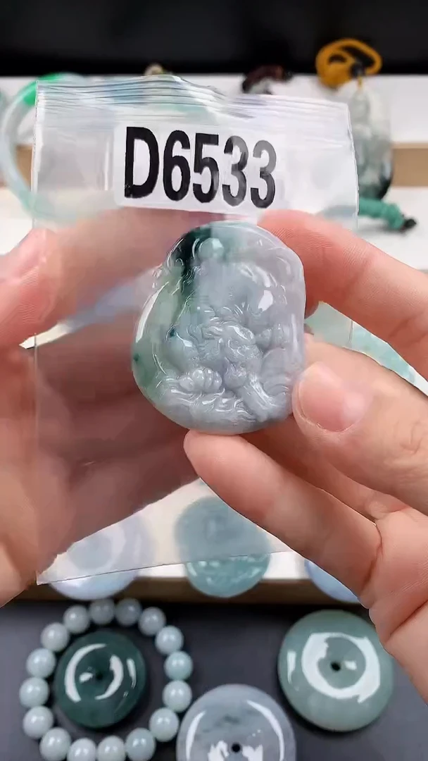 颈饰未镶嵌翡翠天然翡翠吊坠挂件