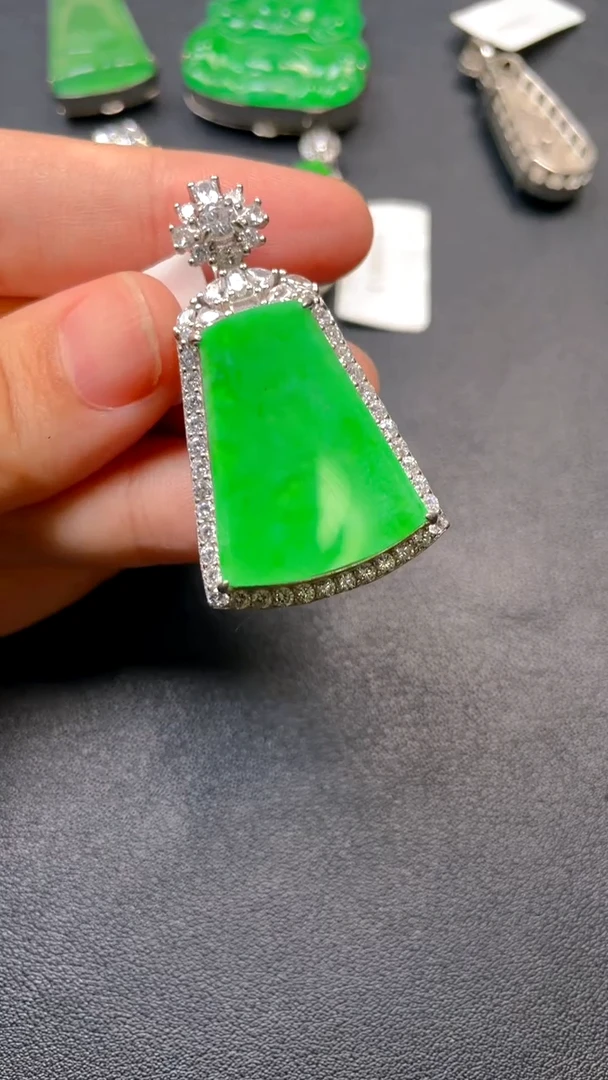 吊坠(不含链)银S925镶嵌翡翠吊坠