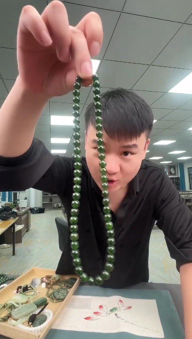 颈饰未镶嵌和田玉b114