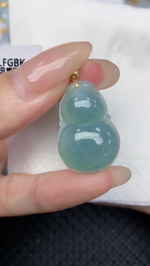 翡翠18K金镶嵌颈饰天然翡翠a货