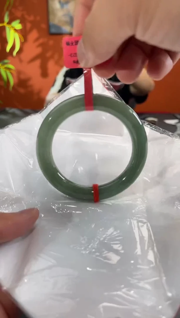 未镶嵌手镯翡翠翡翠手镯