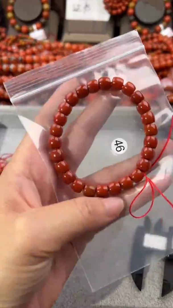 南红玛瑙手串未镶嵌8