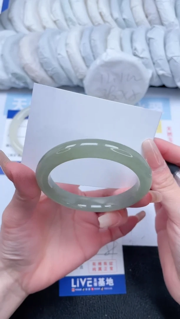 【闪购商品】石英质玉手镯未镶嵌T284-59