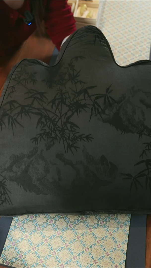 墨竹大号靠山············