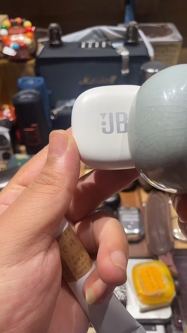 瓷片闪购商品 如图所示