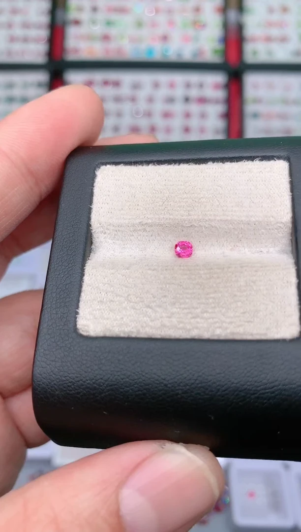 【闪购商品】尖晶石裸石未镶嵌绝地