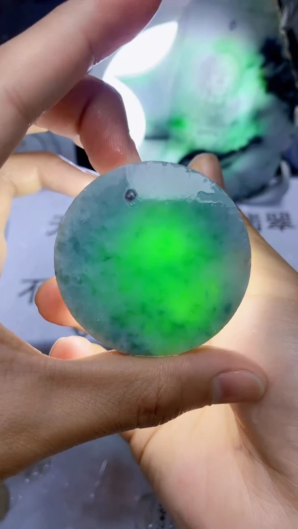 翡翠裸石缅甸天然A货翡翠Q1020