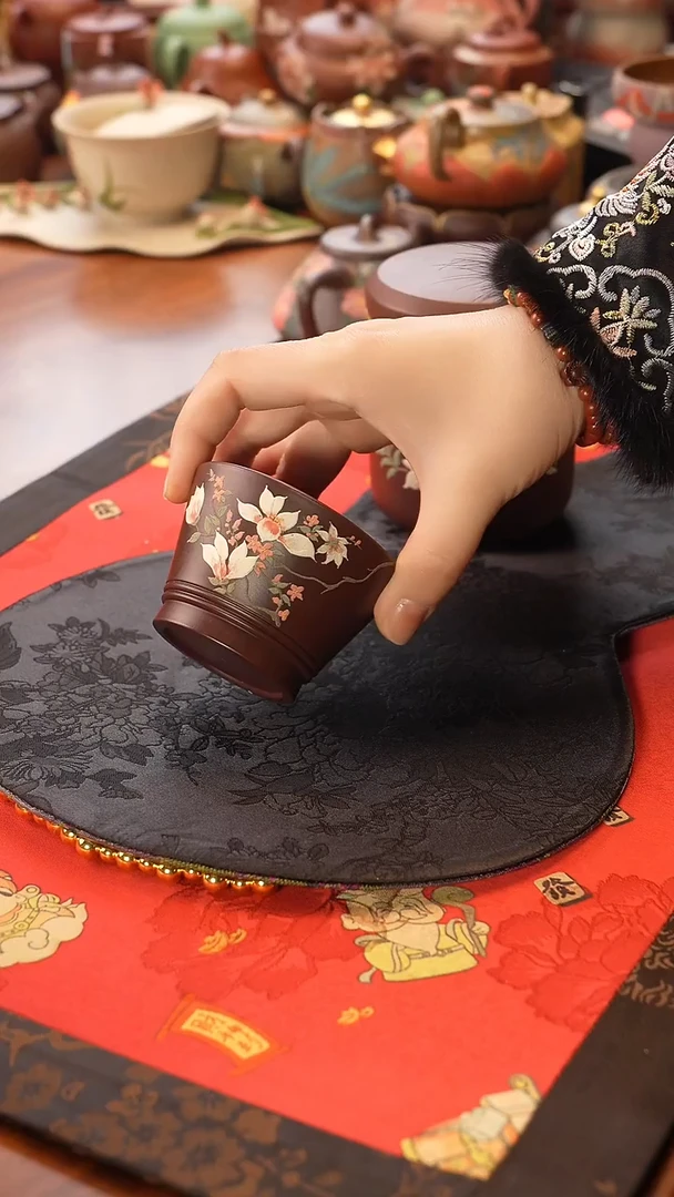 紫砂茶宠紫朱泥玉兰马蹄杯