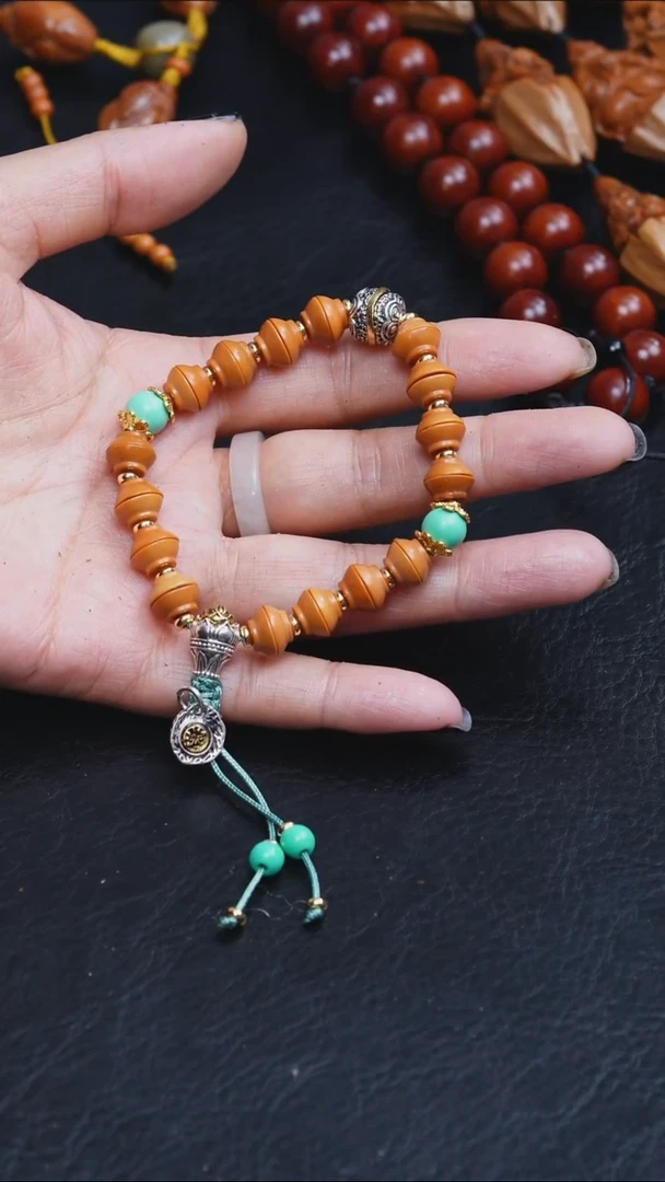 吊坠橄榄核0.9金饭碗