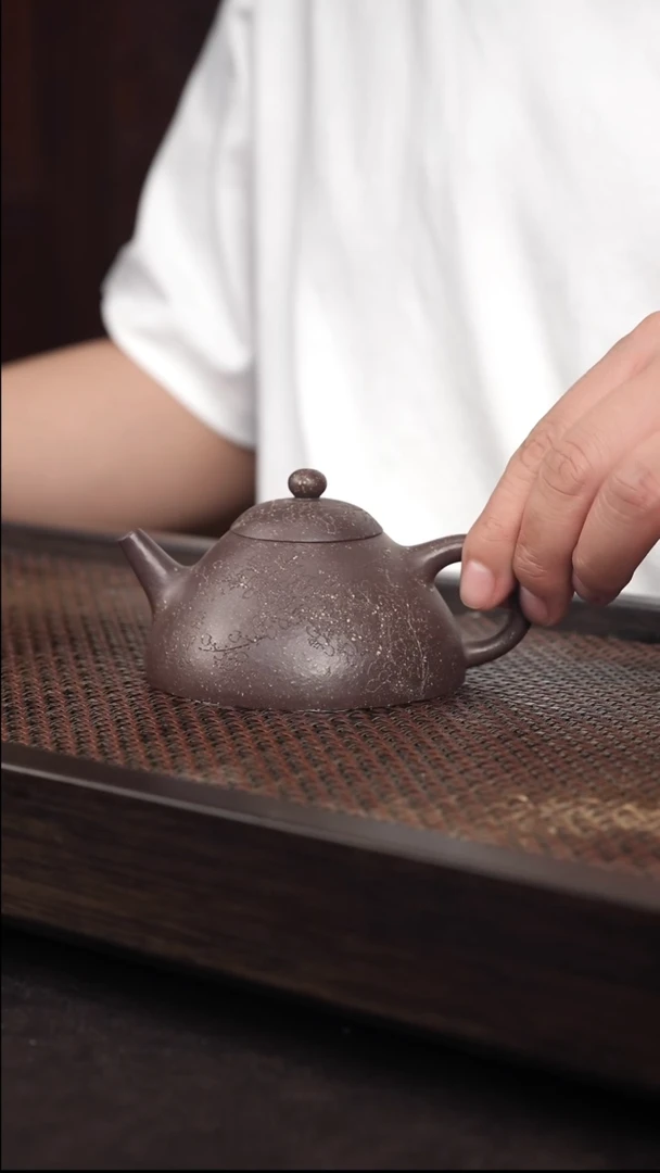 茶壶紫砂粗砂底槽清刻梅葫芦瓢【带矿标证书】