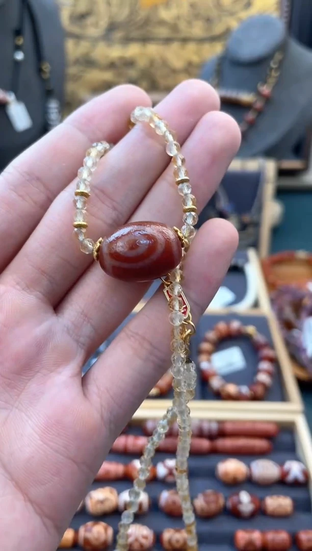 玛瑙/玉髓颈饰未镶嵌美泓红肉二眼锁骨链