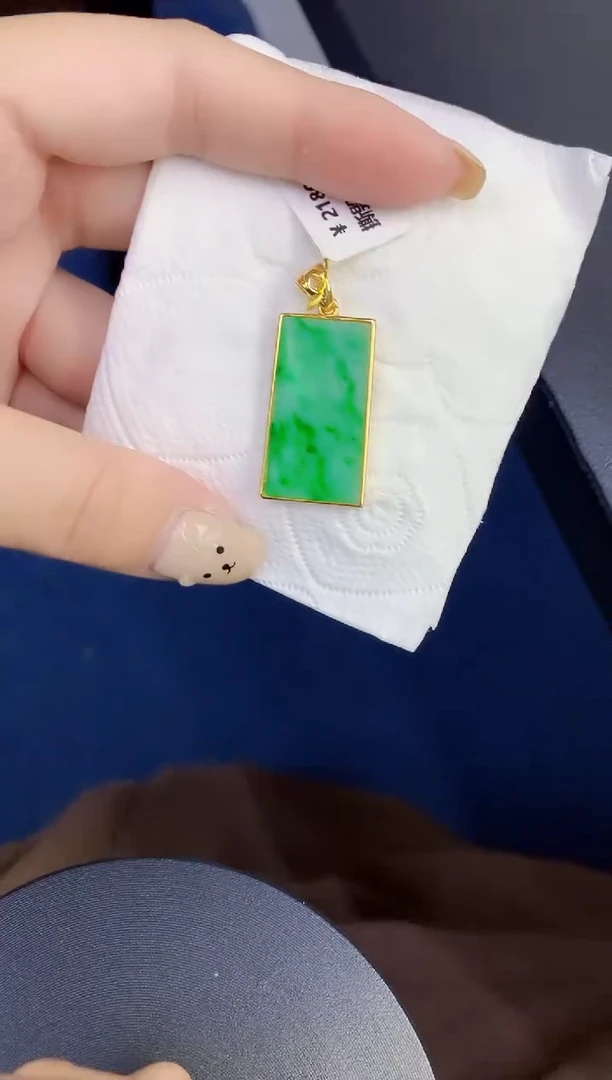 颈饰未镶嵌翡翠缅甸天然翡翠A货